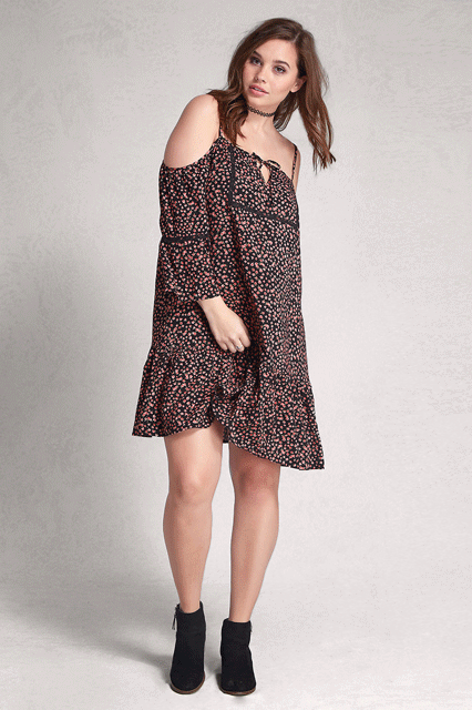 Cách phối đồ khoe dáng xinh cho các cô nàng mũm mĩm vào mùa hè