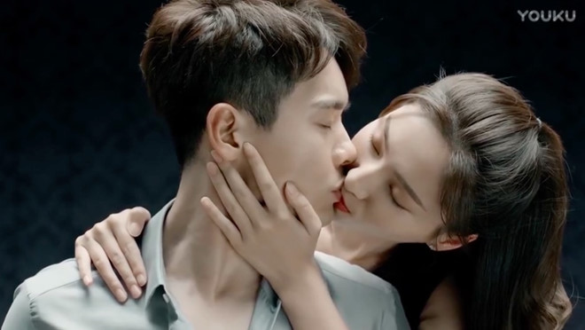 Cao Vân Tường bị tố lợi dụng cảnh quay quấy rối bạn diễn