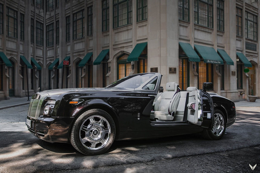 Rolls-Royce Phantom quyến rũ với phiên bản ‘anh đào’