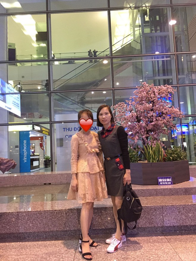 Tìm được thư tình của bố mẹ hơn 20 năm trước, con gái ngỡ ngàng với nội dung bên trong