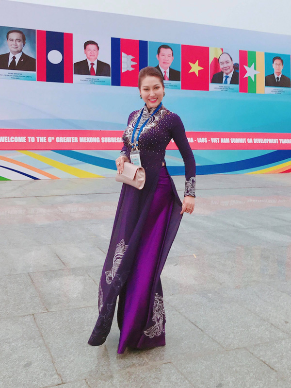 Phi Thanh Vân đã chán mặc hở đi sự kiện