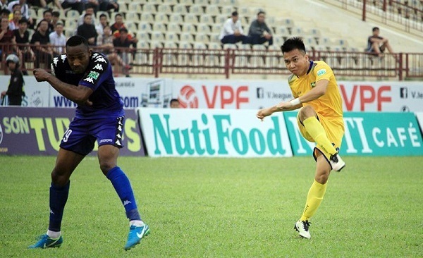 SLNA và Bình Dương kìm chân nhau ở vòng 6 V-League