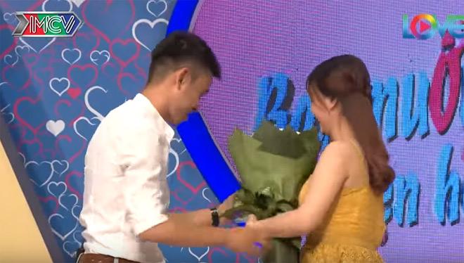 Qua một đời vợ, chàng trai vẫn chinh phục được cô gái đẹp người đẹp nết