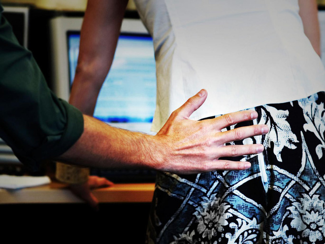 Tâm sự cay đắng của một nữ nhà báo phải xin nghỉ việc vì bị quấy rối tình dục