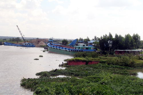 Phó bí thư Đồng Nai vượt quyền, ưu ái cho công ty của chồng