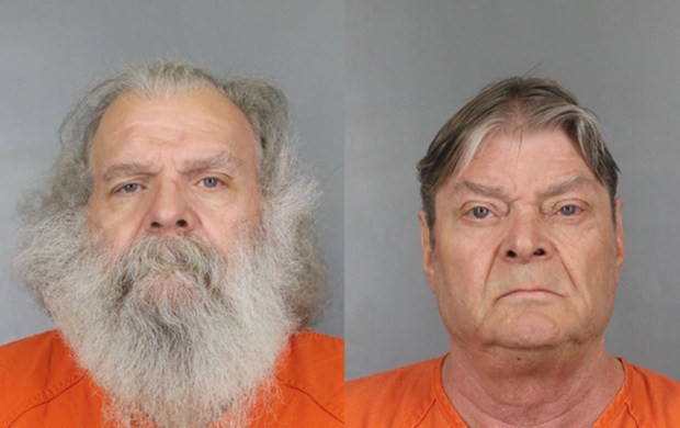 Từ tiếng thét thất thanh của người phụ nữ, cảnh sát phát hiện những chiếc quần lót trẻ em và vạch trần 2 kẻ ấu dâm