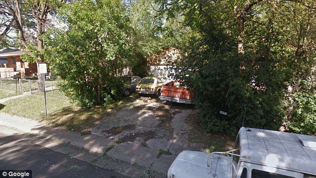 Từ tiếng thét thất thanh của người phụ nữ, cảnh sát phát hiện những chiếc quần lót trẻ em và vạch trần 2 kẻ ấu dâm