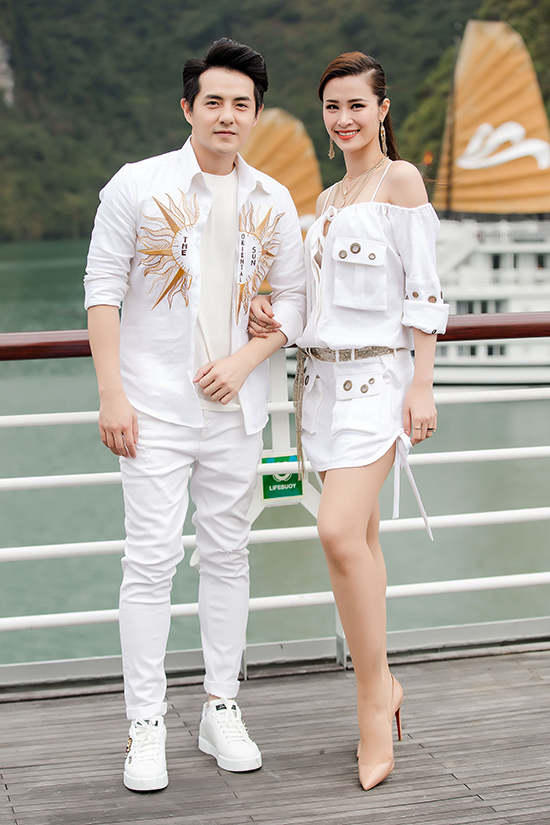 Dàn sao lộng lẫy đến Hạ Long ủng hộ nhà thiết kế Lê Thanh Hoà