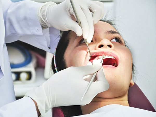 Cô gái Phú Thọ ngộ độc thuốc gây tê nhổ răng