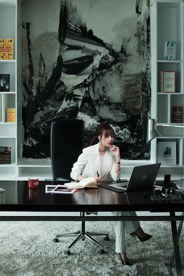 Lan Ngọc kiêu kỳ khi làm gái già thành thị