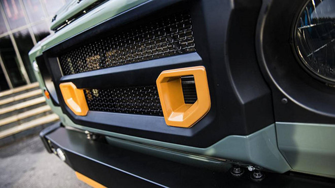 Land Rover ra mắt bán tải cạnh tranh với Mercedes X-Class