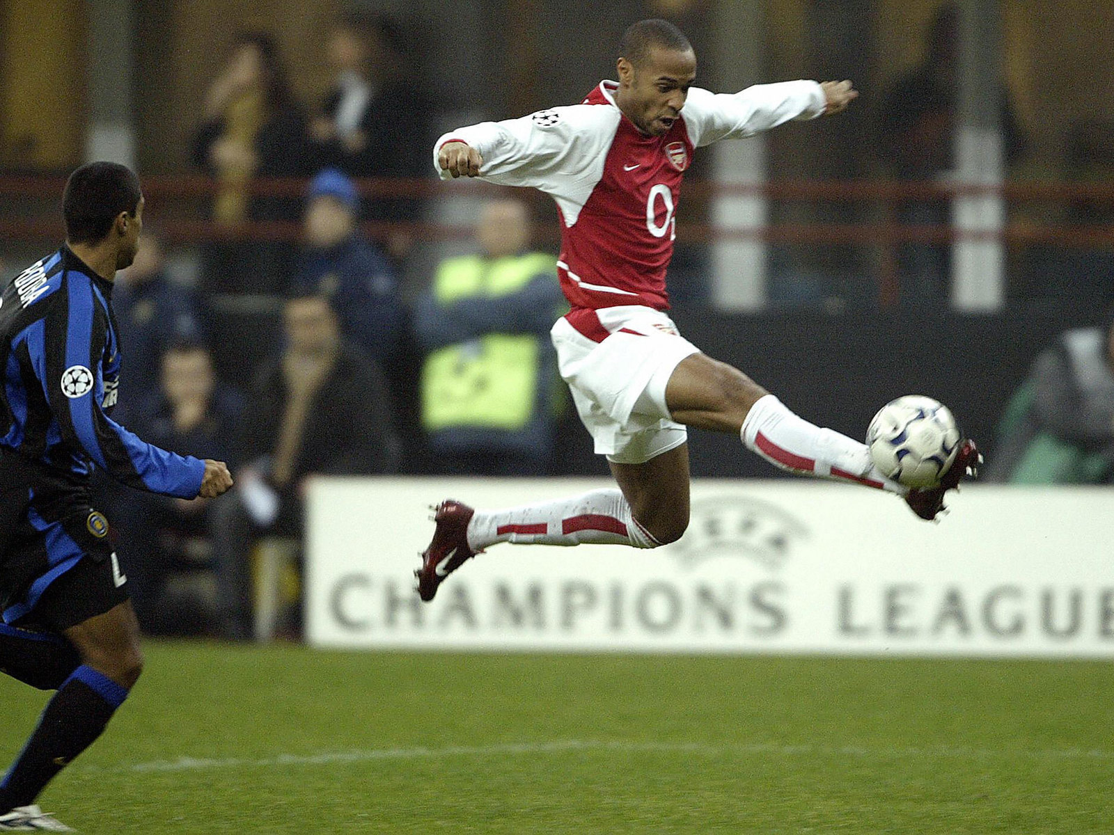 10 điều đáng nhớ trong 22 năm Wenger dẫn dắt Arsenal 10 điều đáng nhớ trong 22 năm Wenger dẫn dắt Arsenal