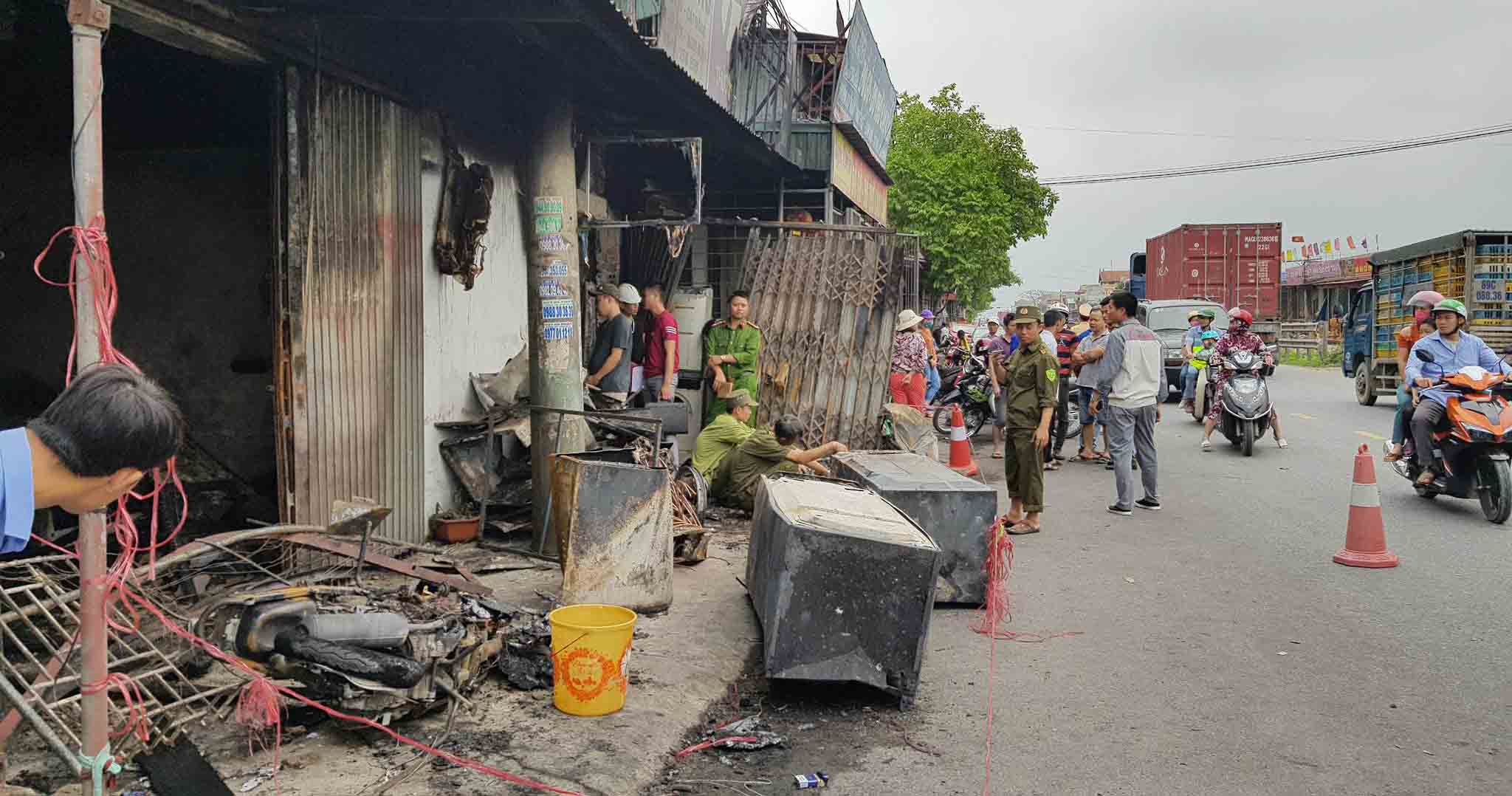 3 mẹ con chết cháy ở Nam Định: Nguyên nhân ban đầu - 6 3 mẹ con chết cháy ở Nam Định: Nguyên nhân ban đầu - 6