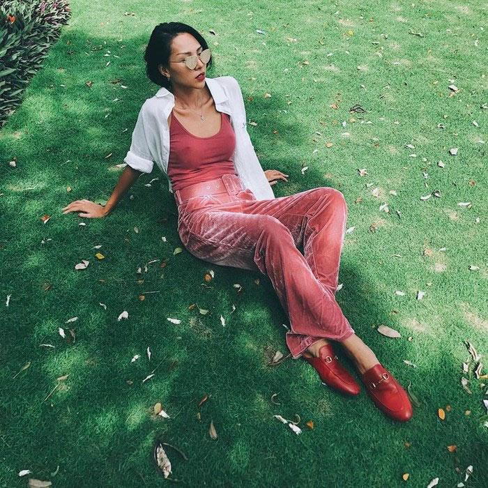 Chán giày cao gót, sao Việt chi hàng chục triệu cho kiểu dép... loẹt quẹt