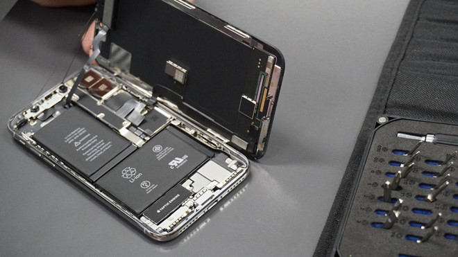 Apple phải tường trình lý do họ không để người dùng tự sửa iPhone