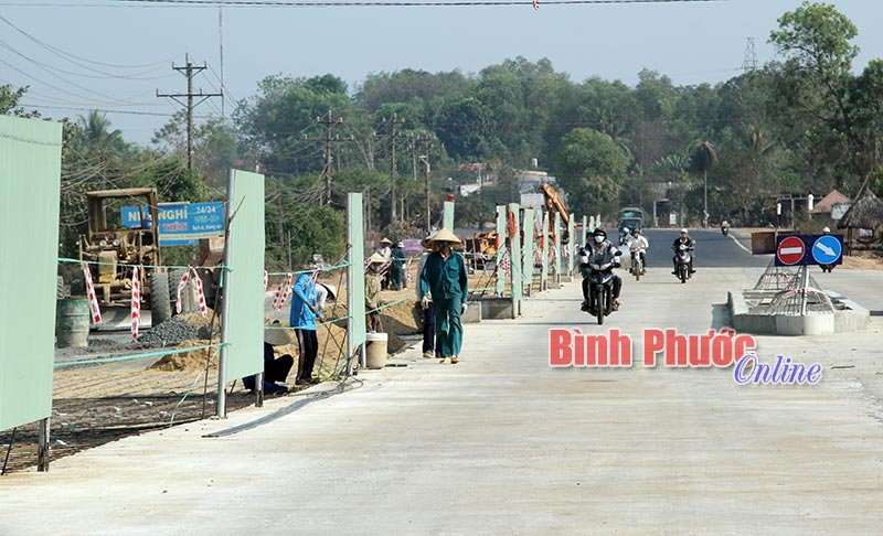 Chưa đến 30 km có một trạm thu phí Bình Phước vẫn muốn thêm BOT
