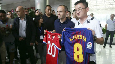 Thêm một CLB Trung Quốc tuyên bố sắp có được Iniesta Thêm một CLB Trung Quốc tuyên bố sắp có được Iniesta