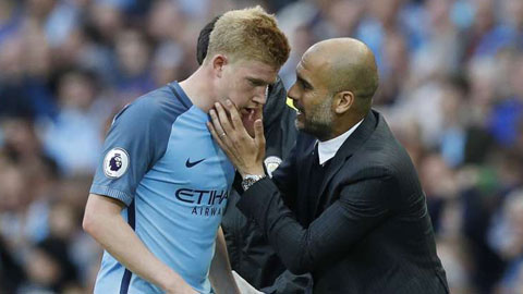 Pep bất bình vì De Bruyne bị Salah vượt mặt Pep bất bình vì De Bruyne bị Salah vượt mặt