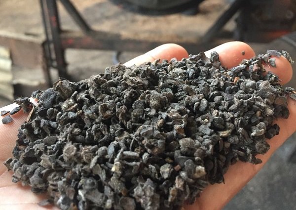 Vụ cà phê trộn pin: Khởi tố, tạm giữ khẩn cấp 5 đối tượng