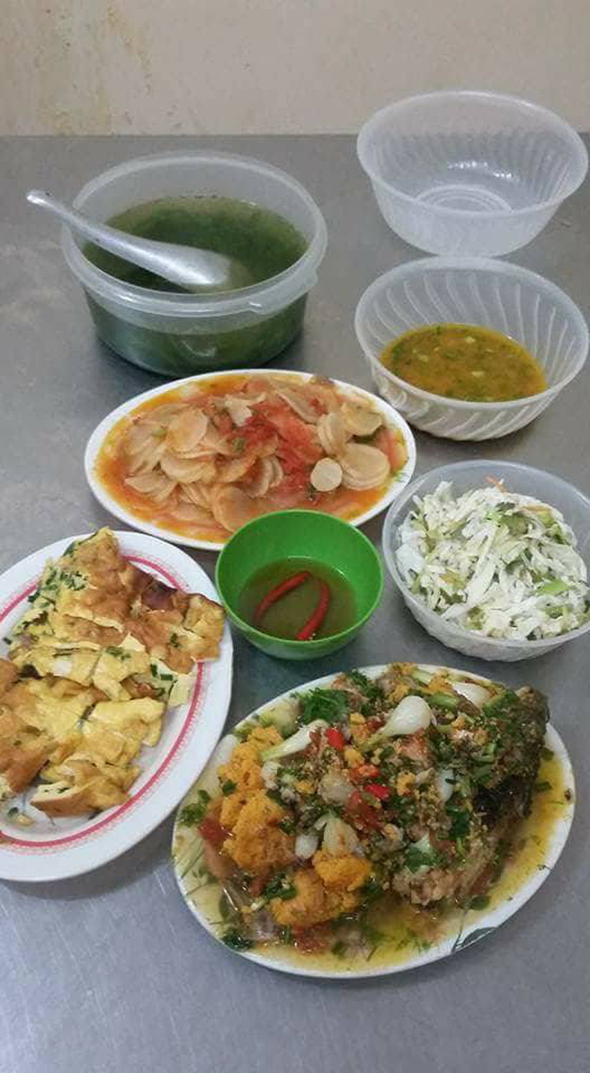 Anh chàng mê nấu ăn, dọn dẹp nhưng vẫn ế hoang mang: Con gái không thích yêu kiểu con trai như mình Anh chàng mê nấu ăn, dọn dẹp nhưng vẫn ế hoang mang: Con gái không thích yêu kiểu con trai như mình