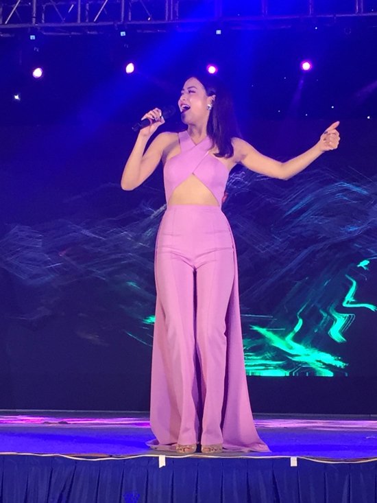 Hoàng Thuỳ Linh đính chính về scandal khủng khiếp 11 năm trước