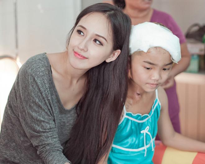 30 tuổi, Hoa hậu Mai Phương Thuý giàu có cỡ nào trong showbiz Việt? 30 tuổi, Hoa hậu Mai Phương Thuý giàu có cỡ nào trong showbiz Việt?