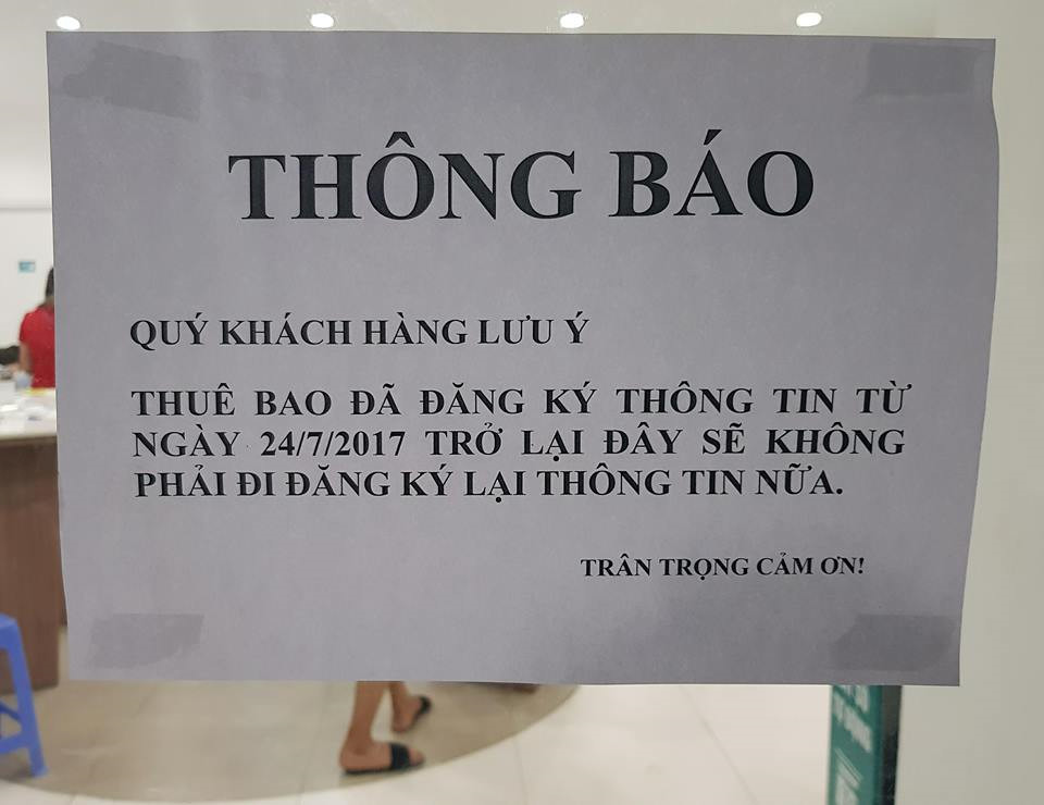 Thất thủ ở cửa hàng đến app, nhà mạng lùi hạn nộp hình, khách chưa tin