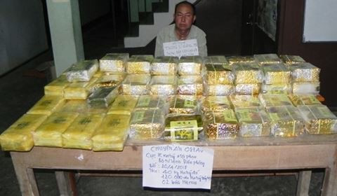 Bắt 40 kg ma túy đá, 120.000 viên thuốc lắc từ Tam Giác Vàng