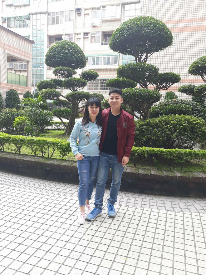 Lỡ khoe với bố vợ có thể thịt 1 con gà trong phút mốt, chàng rể xắn tay thể hiện làm 1 lúc 10 con và thành quả khiến vợ muốn giấu nhẹm