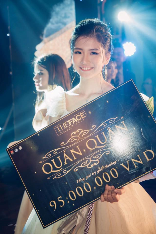 Nhan sắc ngọt ngào của hoa khôi Gương mặt thương hiệu ĐH Luật Hà Nội Nhan sắc ngọt ngào của hoa khôi Gương mặt thương hiệu ĐH Luật Hà Nội