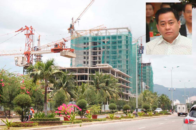 Bán rẻ đất công