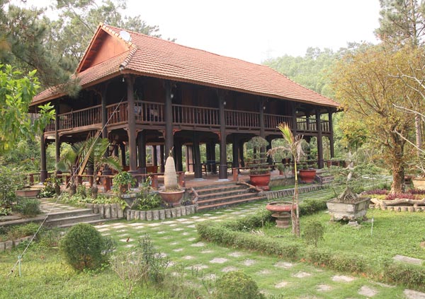 Lãnh đạo huyện Vân Đồn: Không có chuyện chống lưng xây biệt phủ