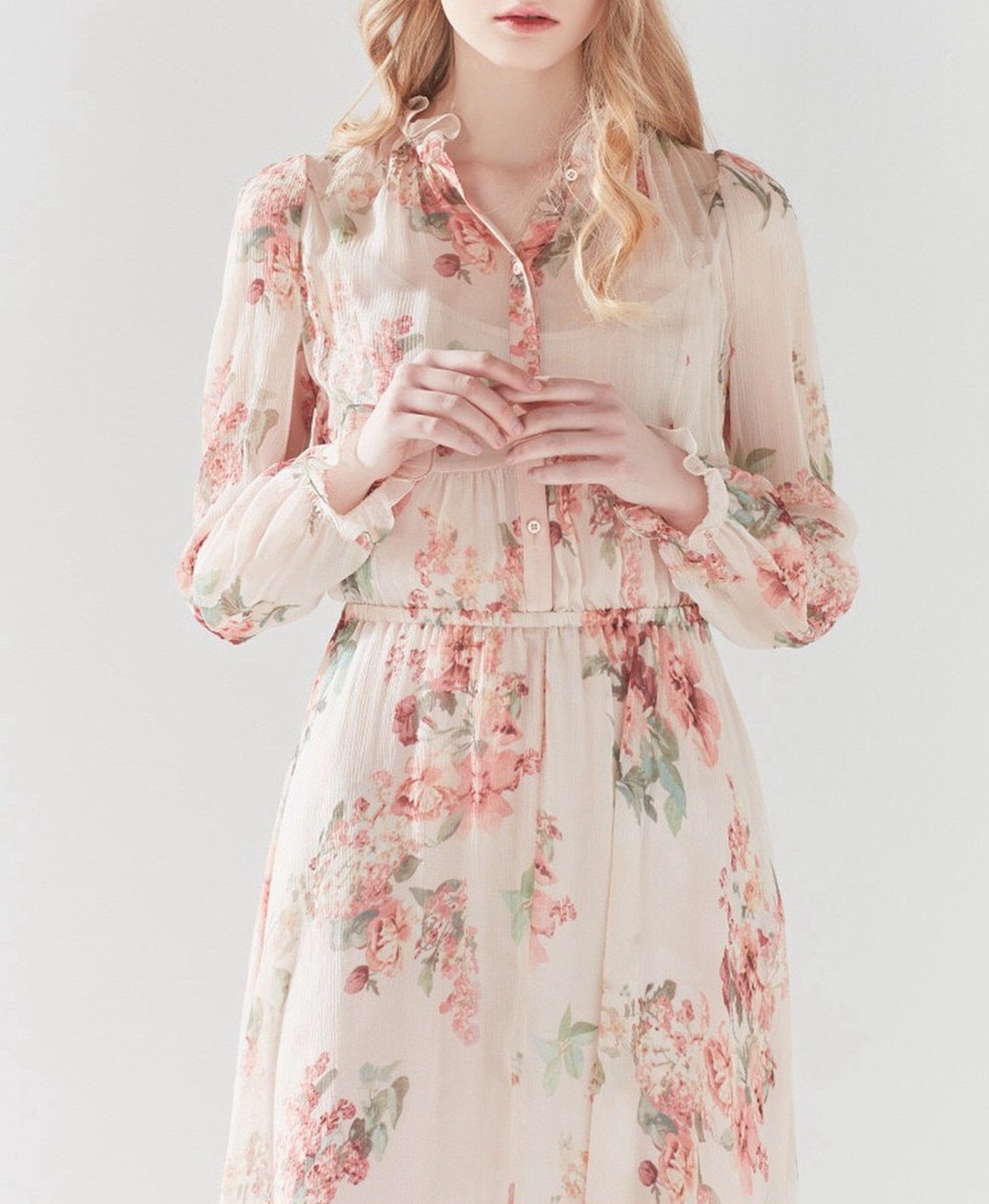 Nhờ Chị Đẹp Son Ye Jin, chiếc váy nhái này đang gây bão tại Hàn Quốc