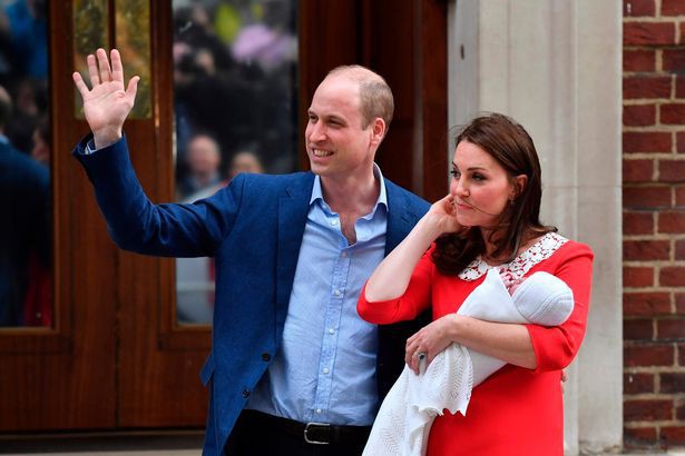 3 lần sinh con, Công nương Kate Middleton đã phá vỡ những nguyên tắc về sinh nở bất di bất dịch của Hoàng gia Anh 3 lần sinh con, Công nương Kate Middleton đã phá vỡ những nguyên tắc về sinh nở bất di bất dịch của Hoàng gia Anh