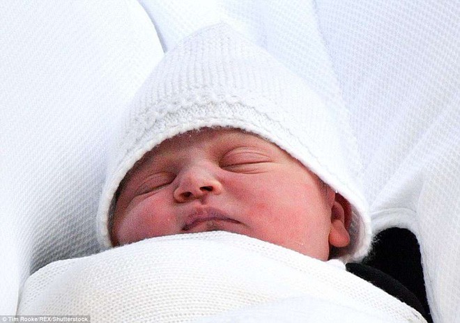 3 lần sinh con, Công nương Kate Middleton đã phá vỡ những nguyên tắc về sinh nở bất di bất dịch của Hoàng gia Anh