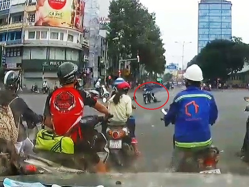 Vì sao tìm được tên cướp kéo lê cô gái hàng chục mét ở Q1?