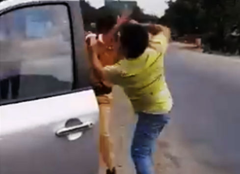 Xác minh vụ việc 1 CSGT bị đánh tới tấp ở Gia Lai