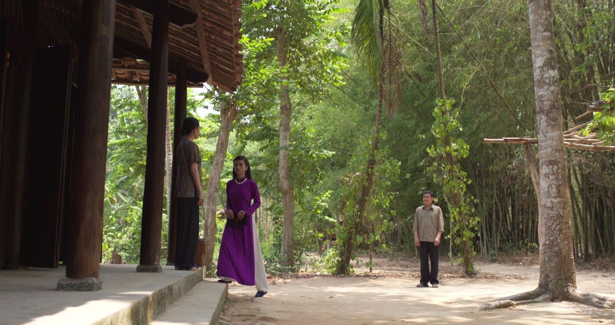 Mộng Phù Hoa tập 23: Vừa cưới được vài ngày, chồng Ba Trang đã cặp kè với kẻ thù của vợ Mộng Phù Hoa tập 23: Vừa cưới được vài ngày, chồng Ba Trang đã cặp kè với kẻ thù của vợ