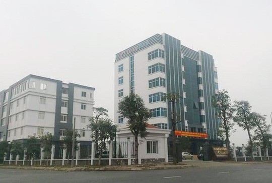 Giám đốc Ngân hàng Hợp tác nhảy lầu khi công an khám xét trụ sở