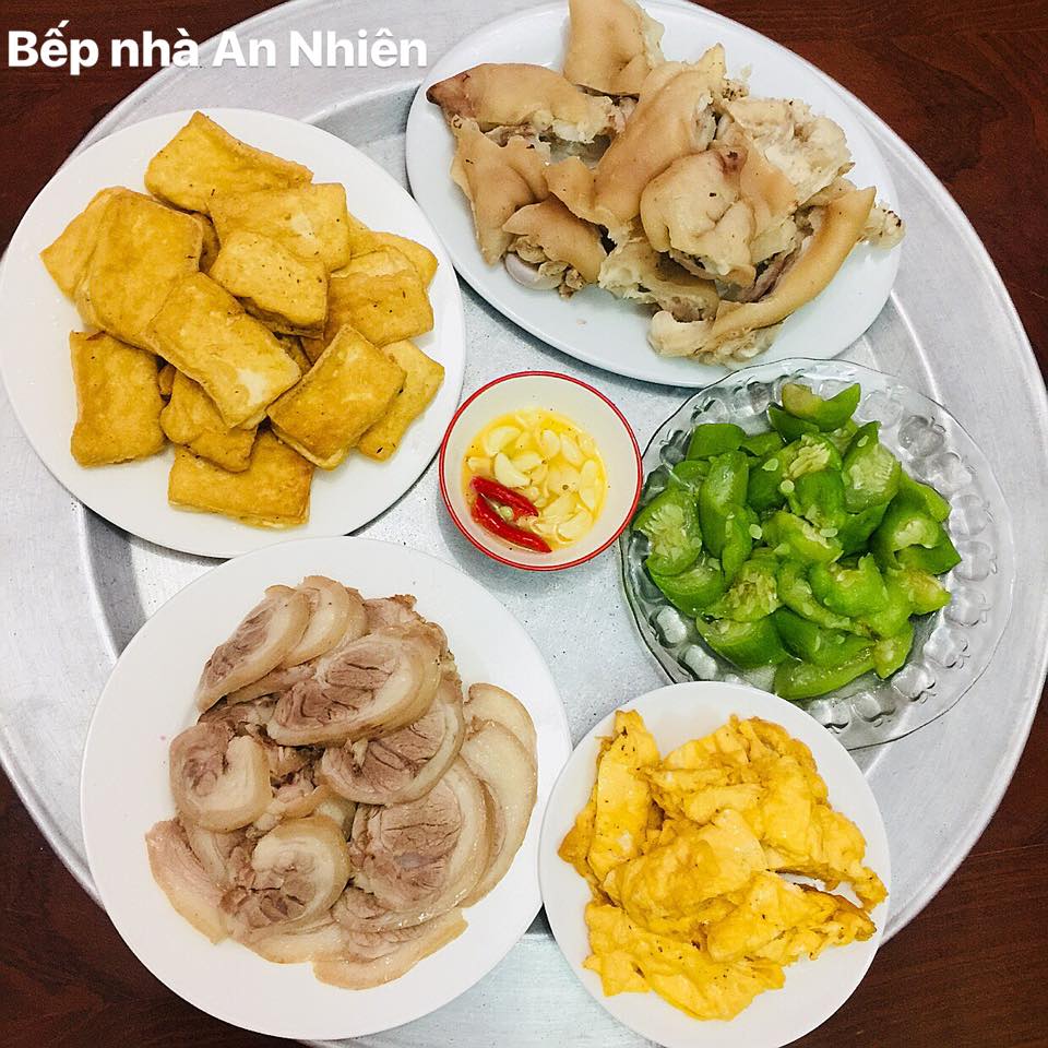 Gần 10 năm làm vợ, 8x suốt ngày được chồng đi chợ nấu cơm, chăm sóc như bà hoàng Gần 10 năm làm vợ, 8x suốt ngày được chồng đi chợ nấu cơm, chăm sóc như bà hoàng