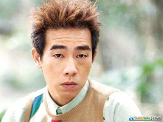 Là tay chơi sát gái 7 vợ, Vi Tiểu Bảo xấu nhất Cbiz ngoài đời chung tình với một người