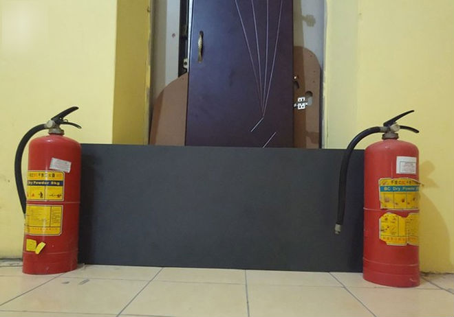 Hà Nội: Thang máy gặp sự cố, nhiều người hoảng loạn gọi trợ giúp