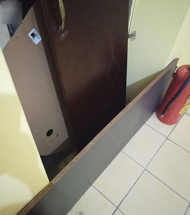 Hà Nội: Thang máy gặp sự cố, nhiều người hoảng loạn gọi trợ giúp