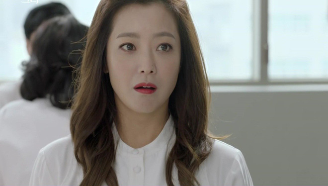 Vợ bàng hoàng, chết đứng khi bồ và con riêng của chồng đến... chăm mình đẻ