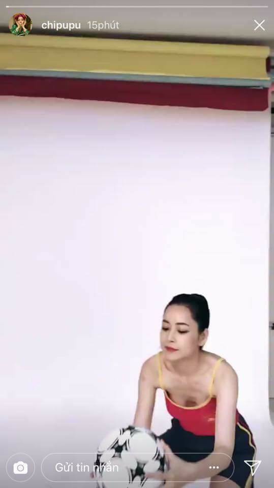 Từng gây sốc với vòng 1 căng tràn, nhưng mới đây Chi Pu lại lộ góc ngực chảy lép khó hiểu Từng gây sốc với vòng 1 căng tràn, nhưng mới đây Chi Pu lại lộ góc ngực chảy lép khó hiểu