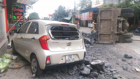 Chủ xe Toyota bãi nại, tài xế bẻ lái cứu 2 nữ sinh thoát xử lý hình sự