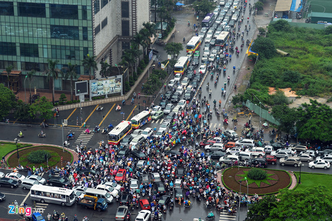 Chủ tịch Hà Nội: Đau đầu, nhức óc vì ùn tắc giao thông