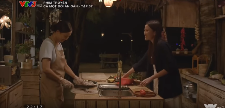 Cả một đời ân oán tập 37: Dung vô tình gặp lại con gái mất tích 20 năm trước? Cả một đời ân oán tập 37: Dung vô tình gặp lại con gái mất tích 20 năm trước?