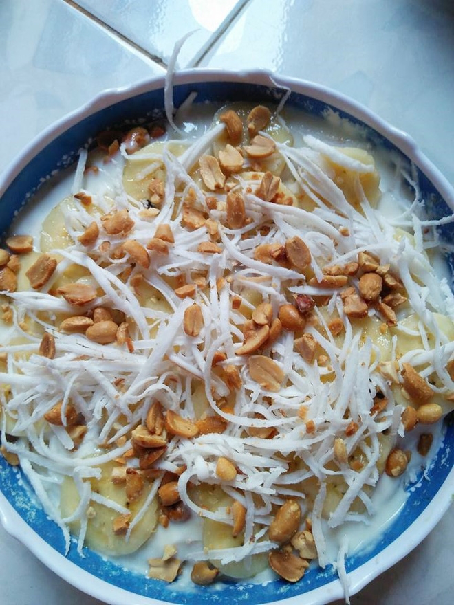 Chăm chỉ nấu cơm ngày 3 bữa, cô vợ trẻ phát điên vì chồng vẫn chê rồi ăn cơm hộp 4 ngày liên tiếp