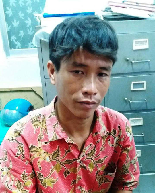 Mâu thuẫn khi đánh bài, đâm chết bạn tại phòng trọ